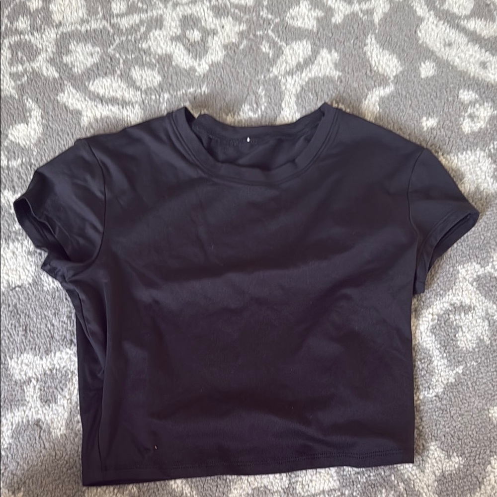 ALO Yoga Blk Crop Top Short Sleeve Fitted
